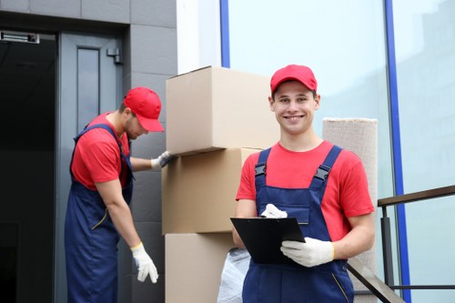Organized self storage in Islington for families and professionals