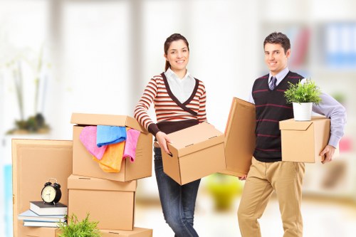 Local small removals service supporting flats and businesses in Islington